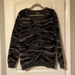 Barefoot Dreams CozyChic Seaside Crew Neck Pullover Carbon Camo